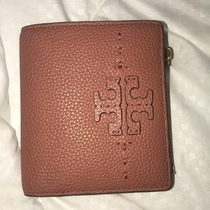 New tori Burch “McGraw bi-fold mini wallet”